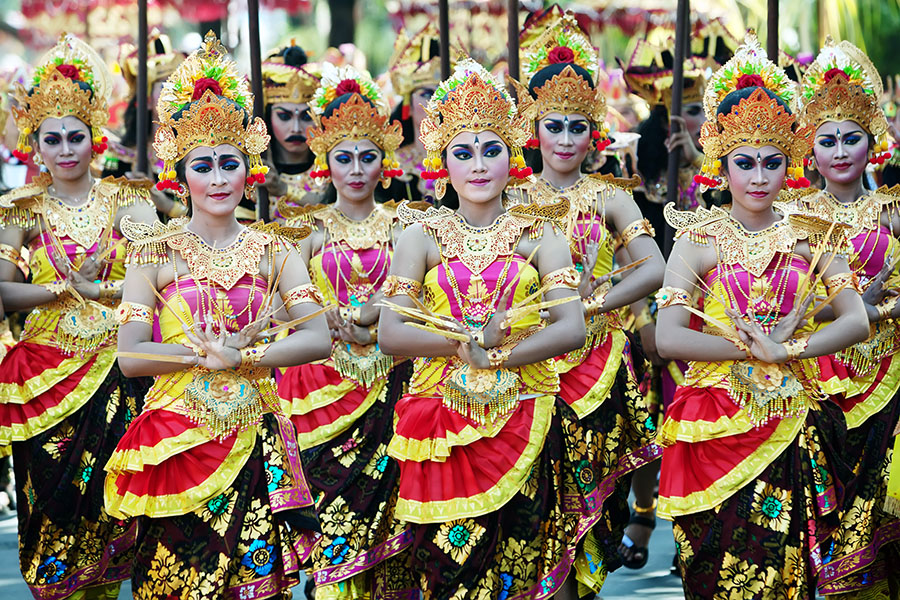 Discover the local traditions of Bali