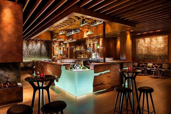 The bar at the Four Seasons Sydney 