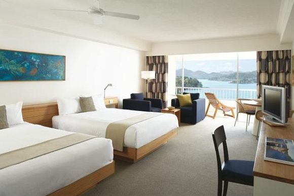 Hamilton Island - Reef View Hotel - room