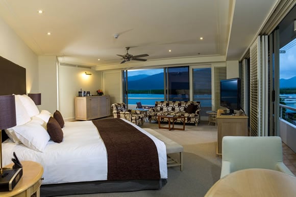 Pullman Reef Hotel Casino Cairns - room