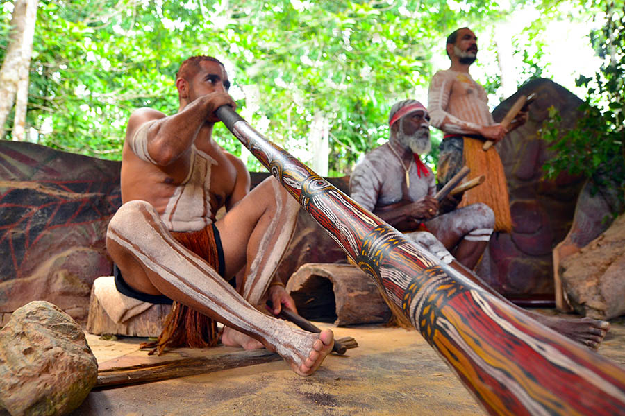 Learn about the indigenous culture of Australia's Northern Territory | Travel Nation