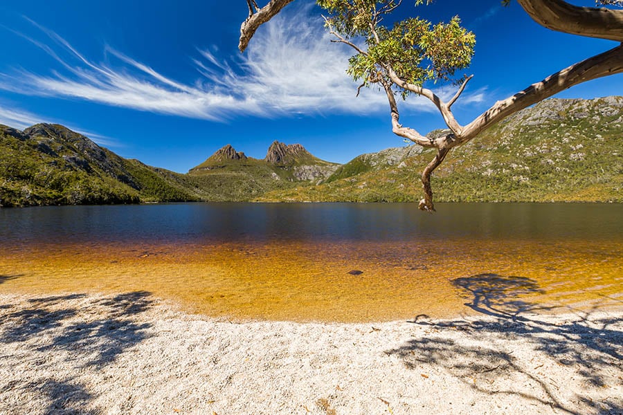 Explore the stunning scenery of Cradle Mountain | Travel Nation