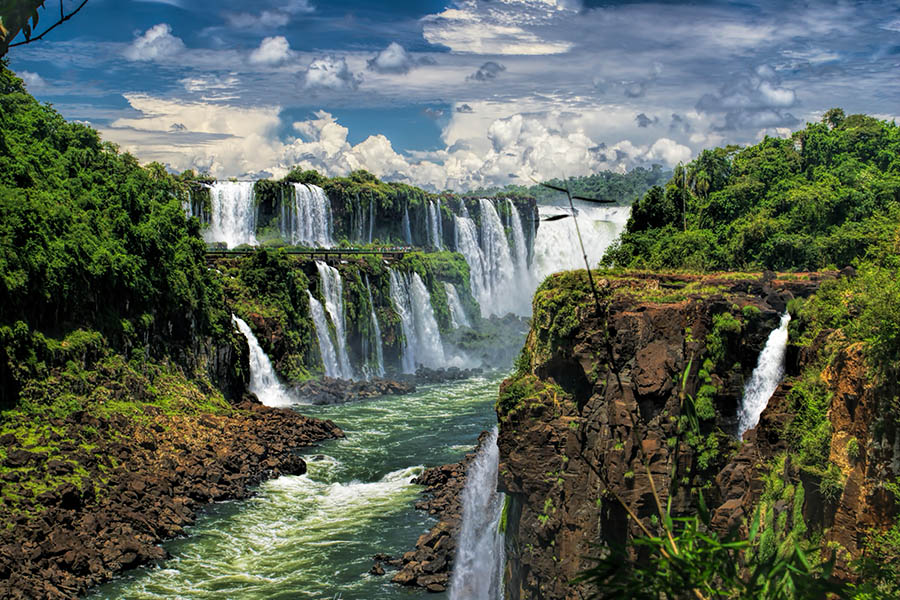 Visit the thundering Iguacu Falls in Brazil | Travel Nation