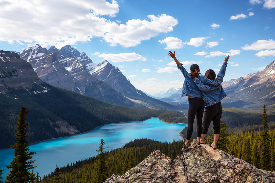 Hike to gorgeous viewpoints in the Rocky Mountains | Travel Nation