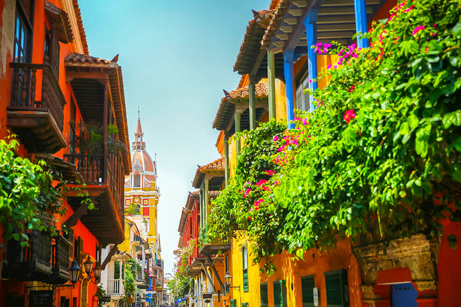 Explore the beautiful walled city of Cartagena | Travel Nation