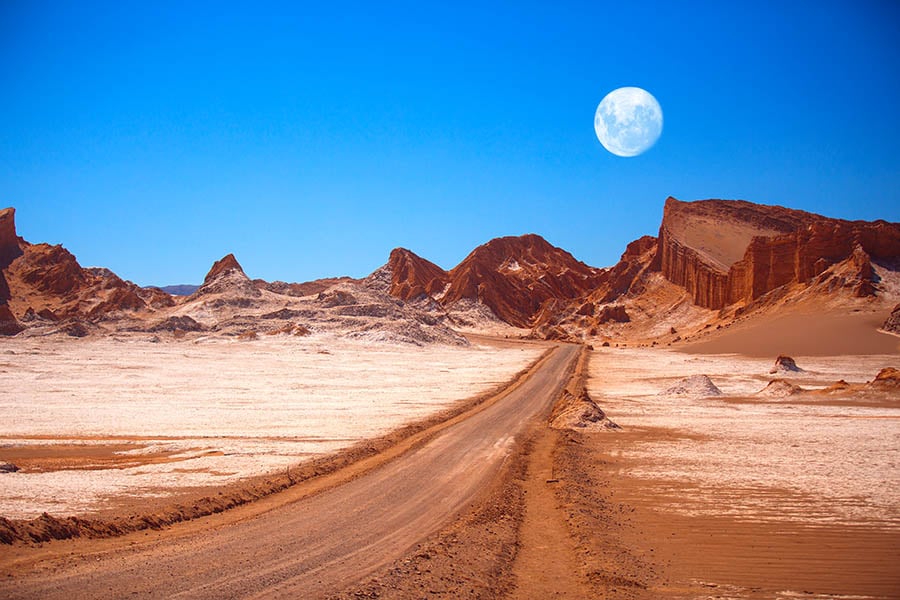 See the moon rising in Moon Valley, Atacama | Travel Nation