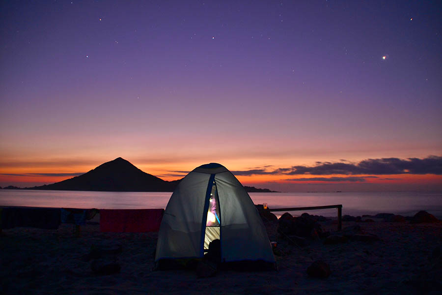 Sleep under the stars in the Atacama Desert | Travel Nation