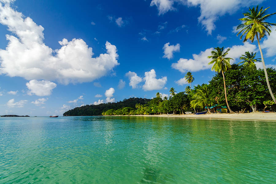 Laze on the Caribbean beaches of Isla Providencia | Travel Nation