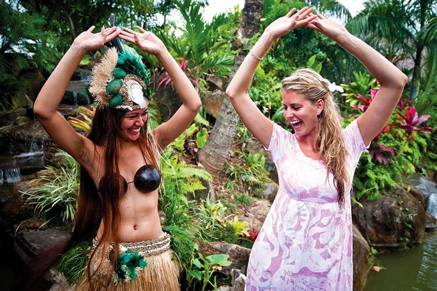 Get down with the locals, The Cook Islands | Travel Nation