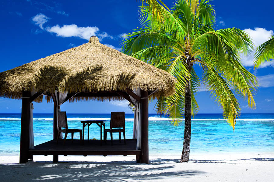 Grab some shade with beautiful seaviews in the Cook Islands | Travel Nation