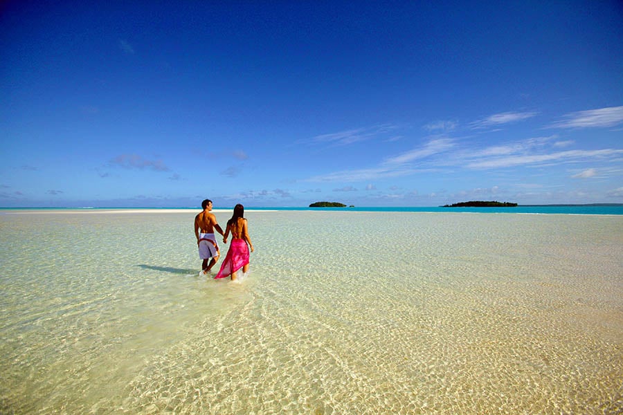 Pacific Resort Aitutaki - Couple One Foot Island | Travel Nation