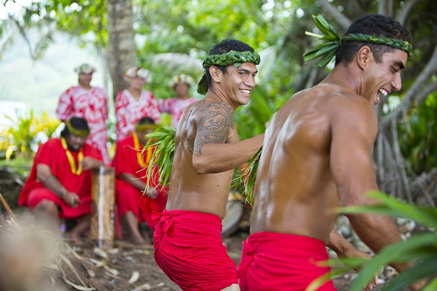Meet the welcoming locals of the Austral Islands | Photo credit: Tahiti Tourisme