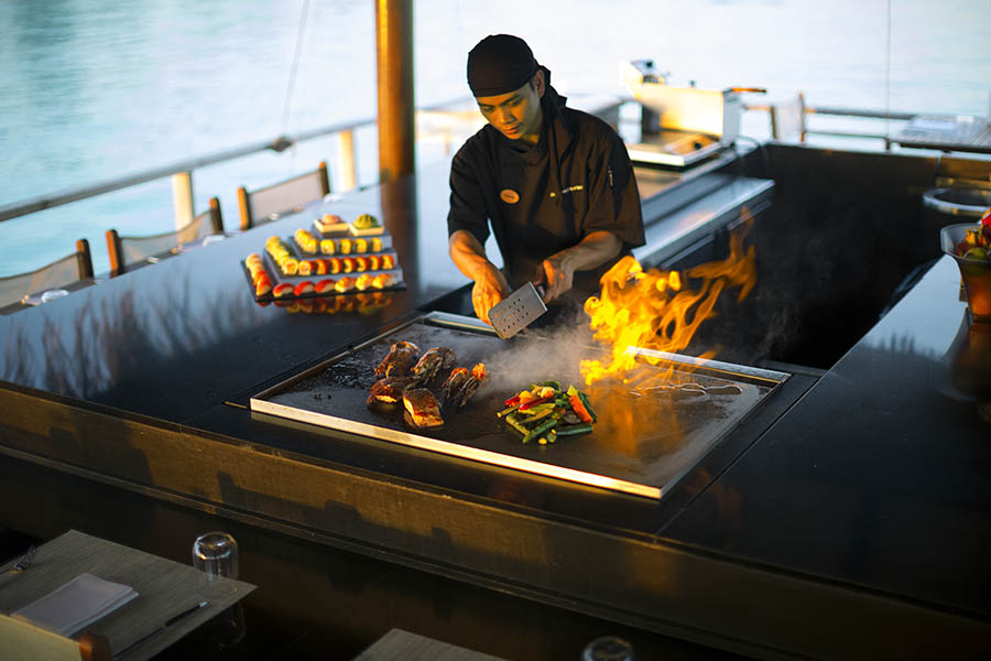 Settle down for a sumptuous dinner| photo credit: Velassuru Maldives