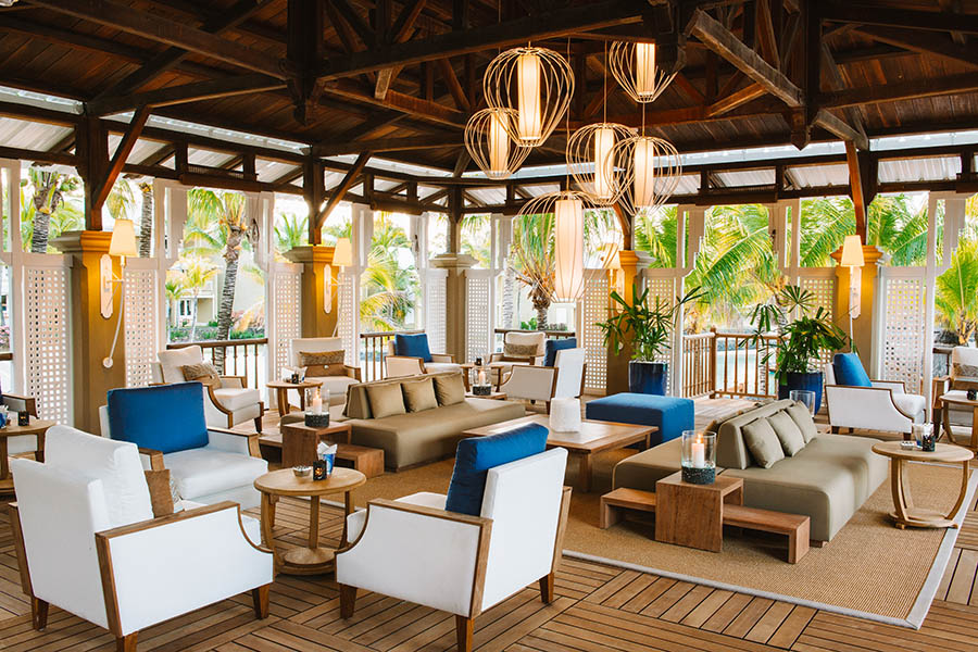 Grab a cocktail in the breezy bar | Photo credit: Small Luxury Hotels of the World