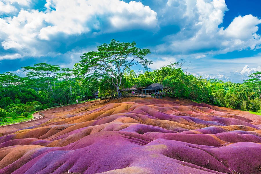 See the beautiful dunes of the Seven Coloured Earths | Travel Nation
