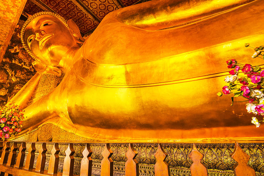 Reclining Buddha at Wat Pho in Thailand | Travel Nation