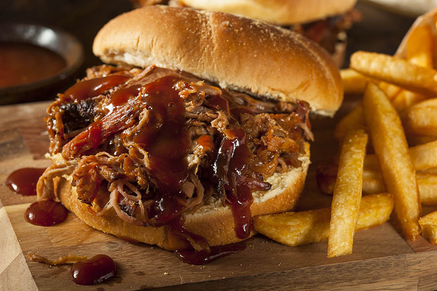 Stop off for a pulled pork burger on your USA road trip | Travel Nation