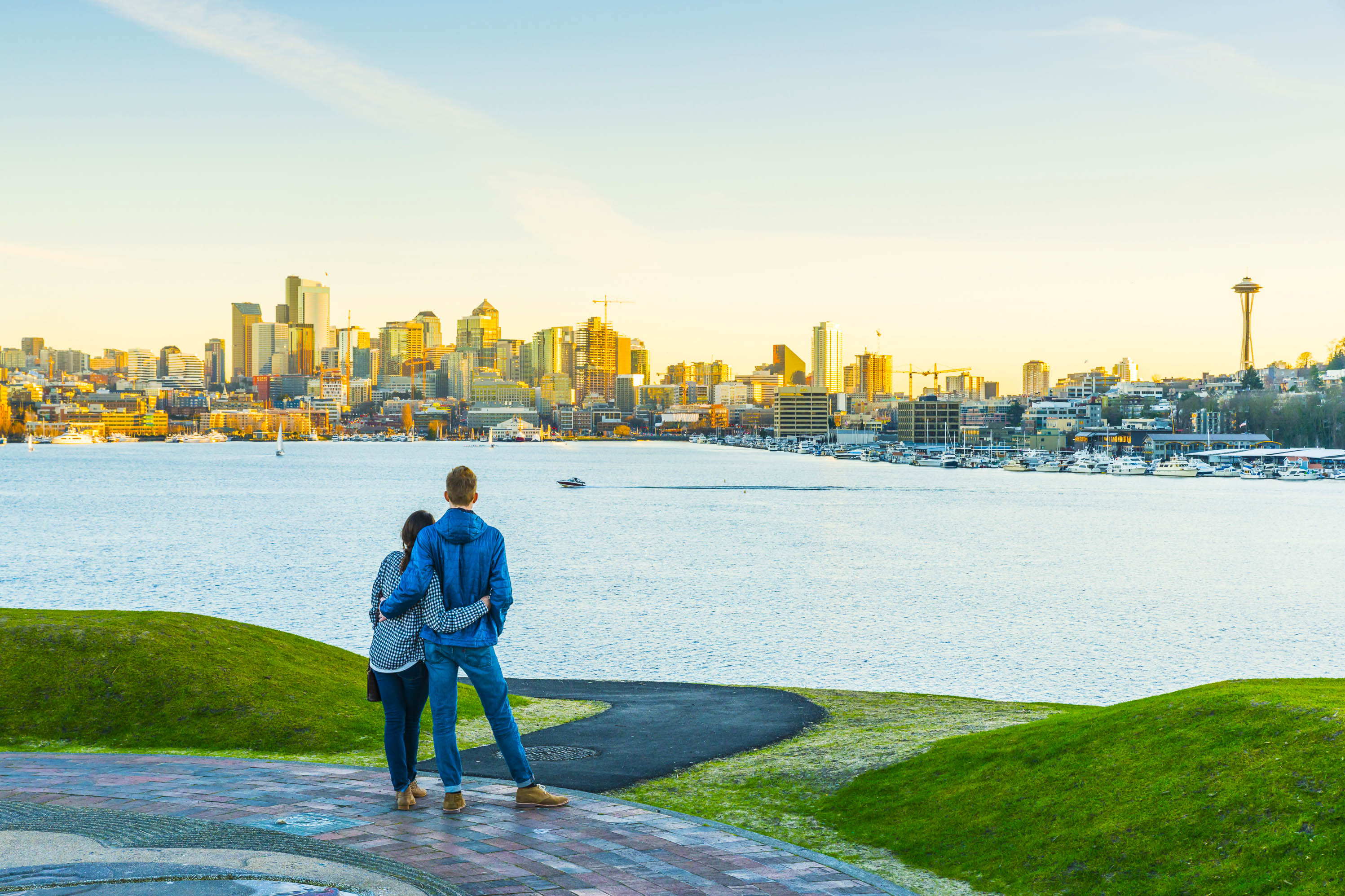 Get beautiful views of the city over the water in Seattle | Travel Nation