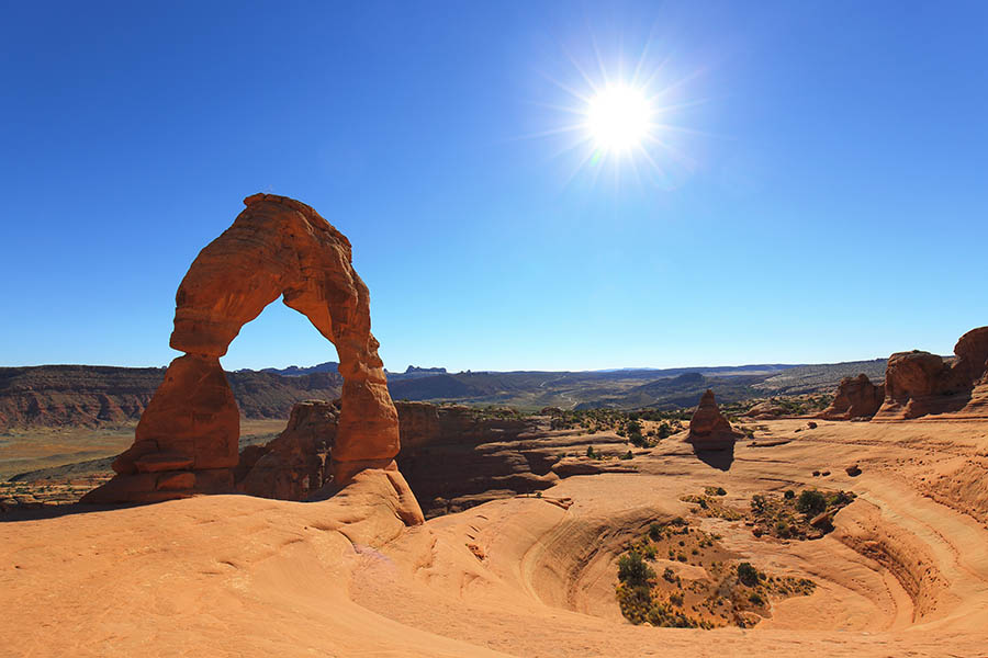 Discover the bizarre rocks of Arches National Park | Travel Nation