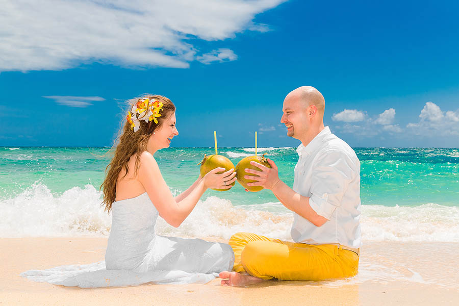 Tie the knot in the tropical Cook Islands | Travel Nation