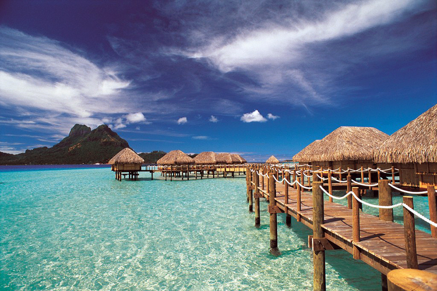 Bora Bora Beach Resort &amp; Spa - Overwater Bungalows
