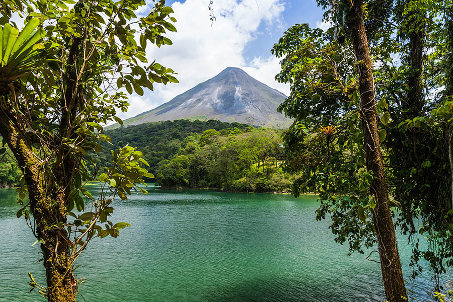 Gaze upon the lush peak of Arenal volcano | Travel Nation