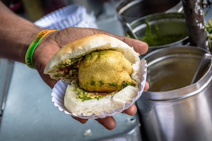 Enjoy Mumbai's favourite snack, a vada pav | Travel Nation