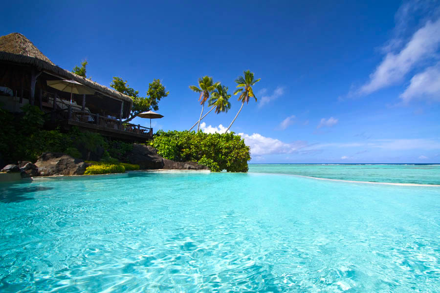Swim in stunning infinity pools in The Cook Islands | Travel Nation