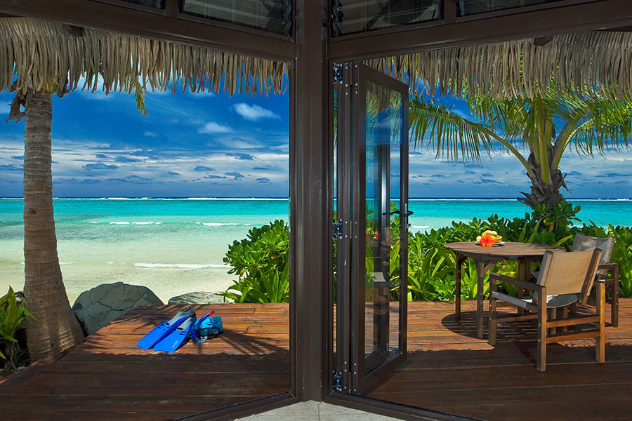 Seachange Villas - Beachfront living room view over the lagoon