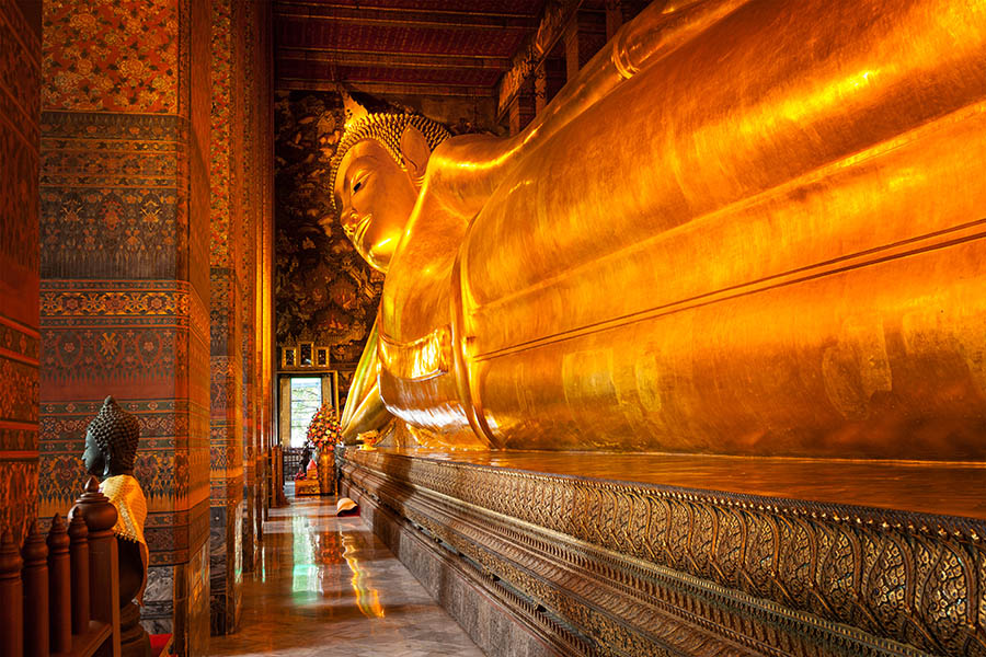 Visit the golden Reclining Buddha at Wat Pho in Bangkok | Travel Nation