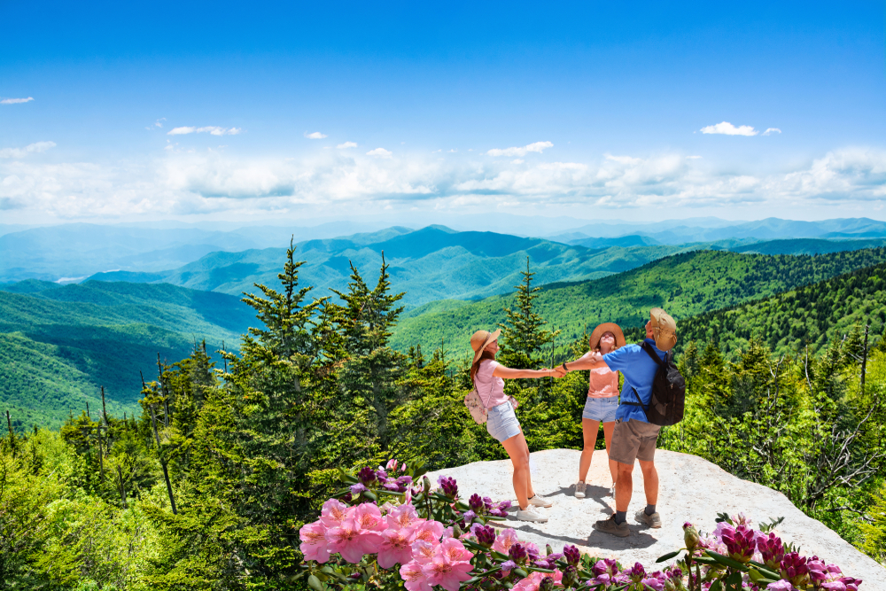 Family hiking in the Blue Ridge Mountains, North Carolina, USA