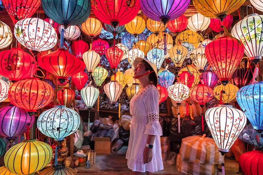 Gaze at the pretty lanterns stalls in Hoi An | Travel Nation