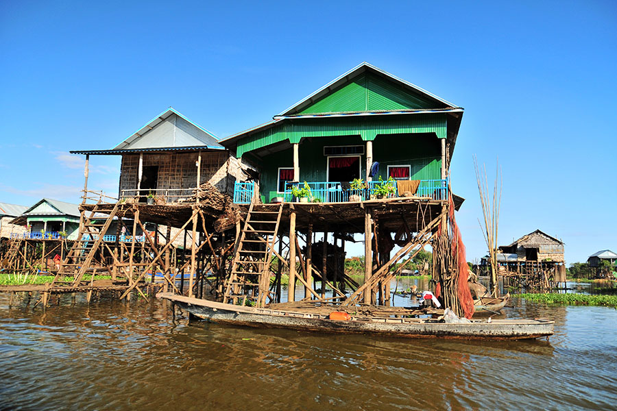Learn about daily life on Tonle Sap lake