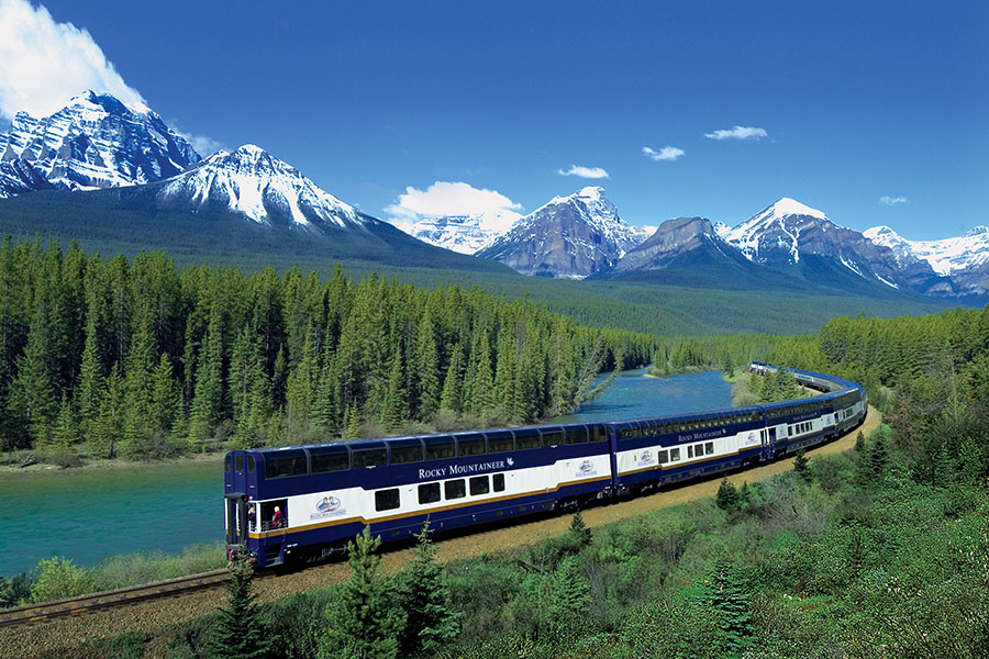 Sweep through the landscape on board the Rocky Mountaineer