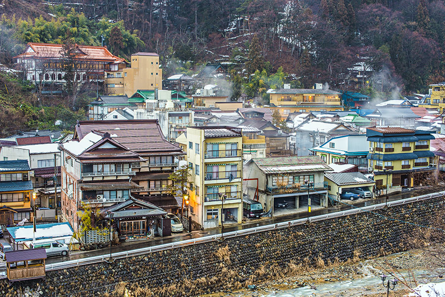 Spend 2 nights in the spa town of Shibu Onsen