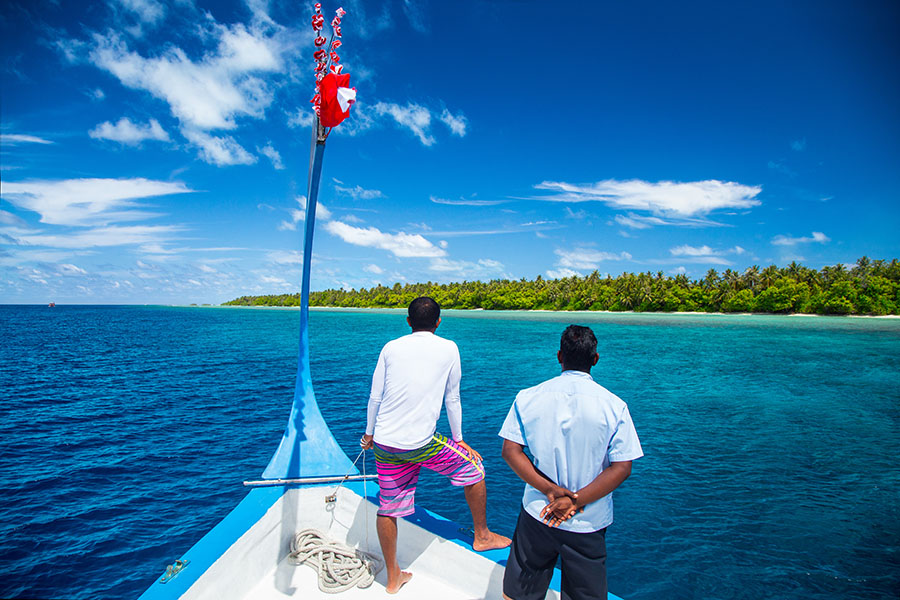 Group tours can be a great way to see the Maldives on a budget!