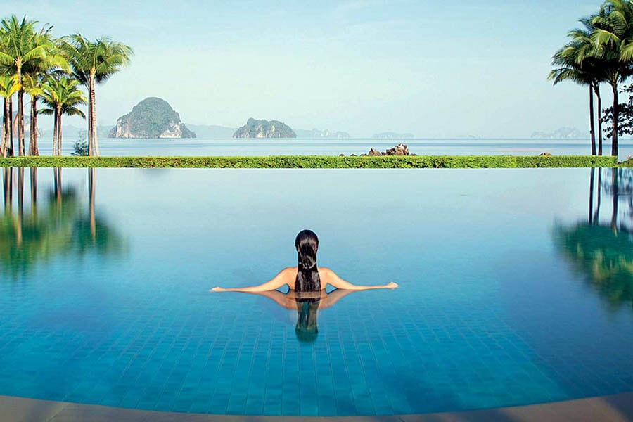 Enjoy the spectacular infinity pool at Phulay Bay