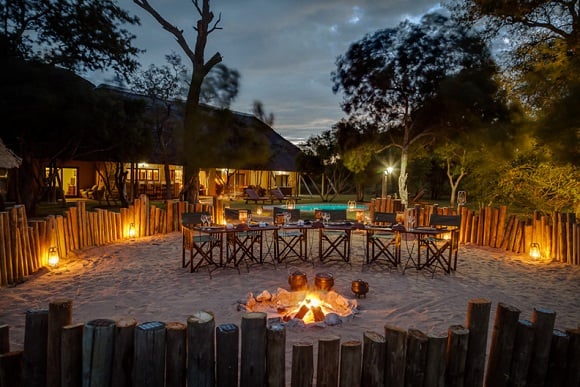 Elephant Plains Game Lodge - Outdoor Dining