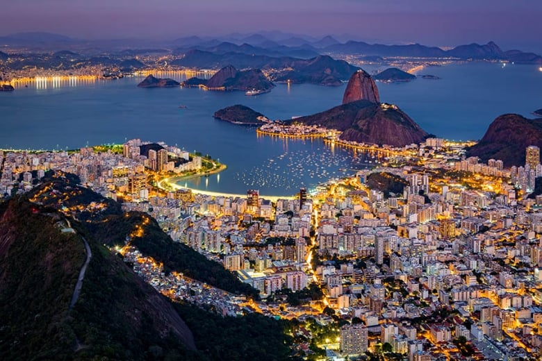 Spend a night on the town in Rio | Travel Nation