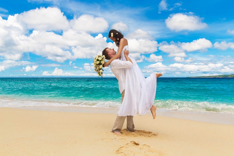 Try planning a tropical wedding in the Cook Islands | Travel Nation