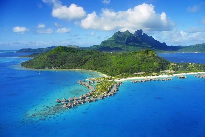 Moorea soars out of the ocean 