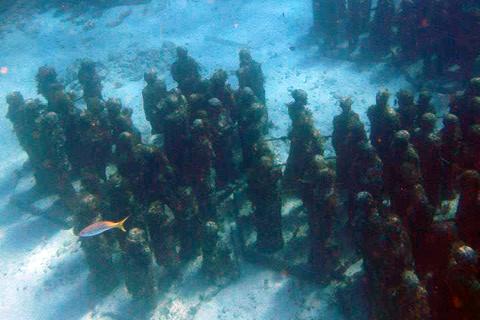 Underwater sculpture park, Isla Mujeres, Mexico