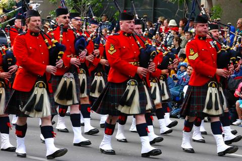 See the bagpipers on parade at the Calgary Stampede | Travel Nation