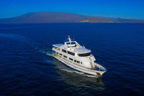 Set sail on a Galapagos Islands cruise aboard the Tip Top III | Photo credit: Andando Tours