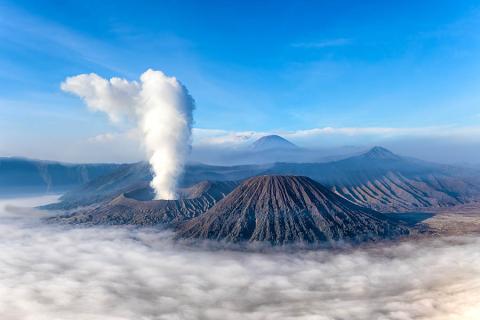 See Mount Bromo on a clear morning | Travel Nation