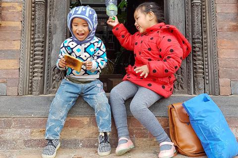 Kids playing in Bhaktapur, Nepal | Travel Nation