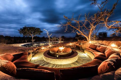 One of National Geographic’s ‘Unique Lodges of the world’, Sabi Sabi has been designed to blend in with its surroundings