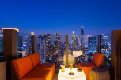 Head to one of Bangkok's glitzy rooftop bars | Travel Nation