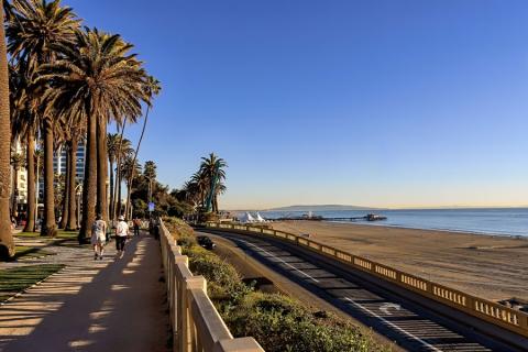 View from Palisades Park, Santa Monica towards the pier