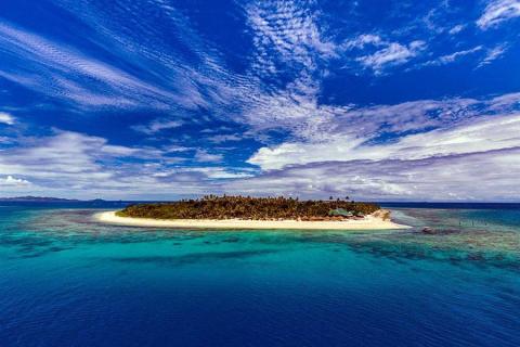 You can walk around Bounty Island in 15 minutes | photo credit: Awesome Adventures Fiji